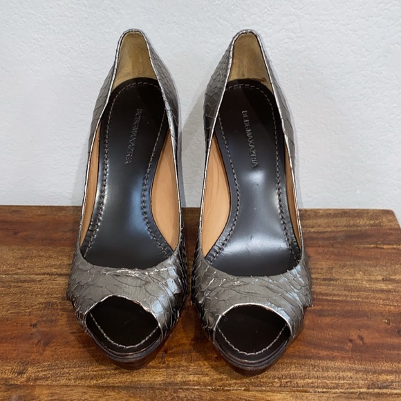 BCBGMaxazria Leather Pewter Heels 7.5 - Picture 2 of 9
